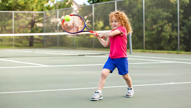 Những lí do khiến bạn cho trẻ tiếp xúc với Tennis sớm 2022